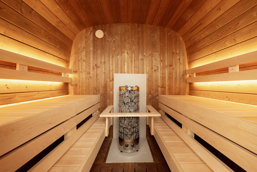 Sauna tonneau extérieur AURORA 5 – 5,89 m² – Bois thermotraité noir – Madriers 40 mm