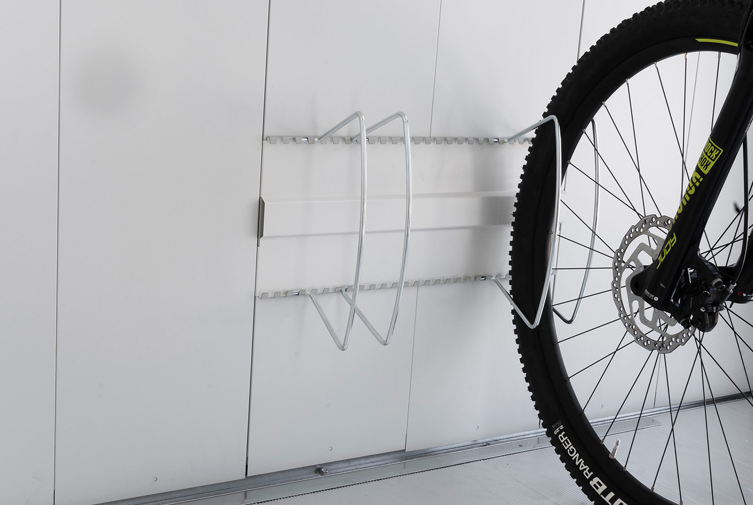 Range vélo "bikeHolder" Biohort pour NEO, Kit de 2 pièces
